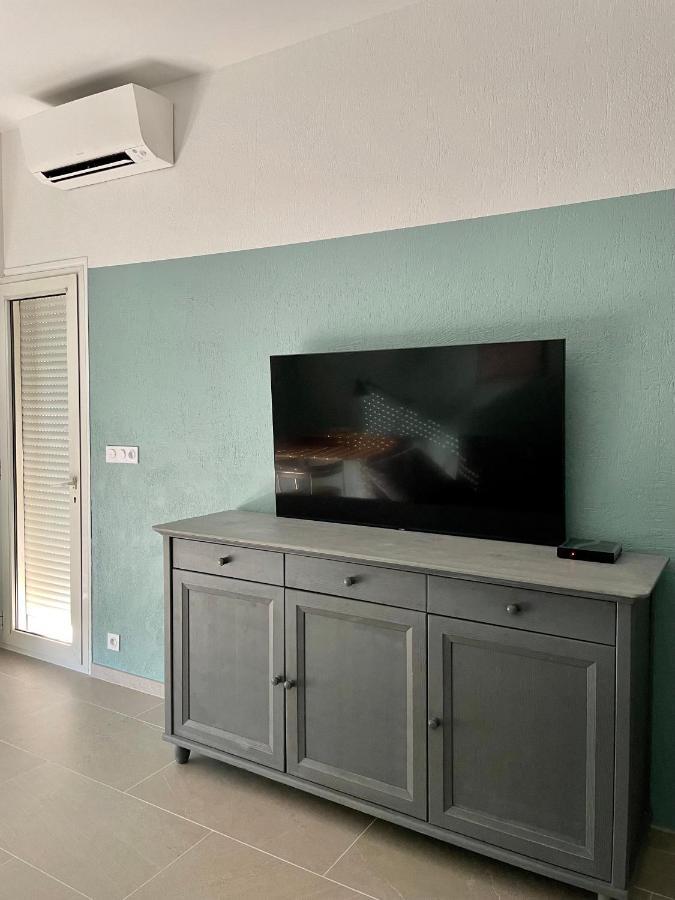 Air-Conditioned Apartment With Garage Near The Sea Nice Bagian luar foto